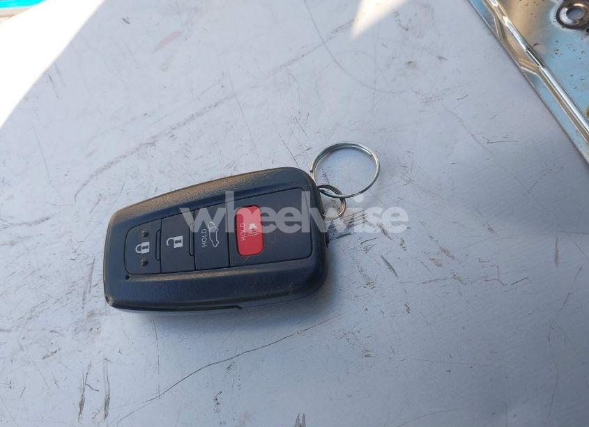 Photo 11 of 2021 Toyota Rav4 XLE (VIN 2T3W1RFV8MW167271)