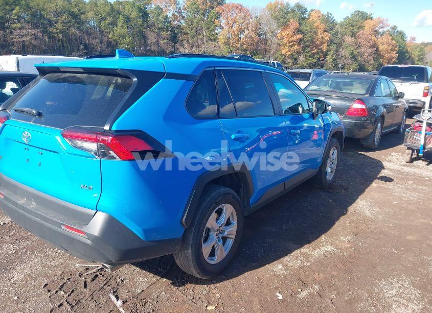 Photo 4 of 2021 Toyota Rav4 XLE (VIN 2T3W1RFV8MW167271)