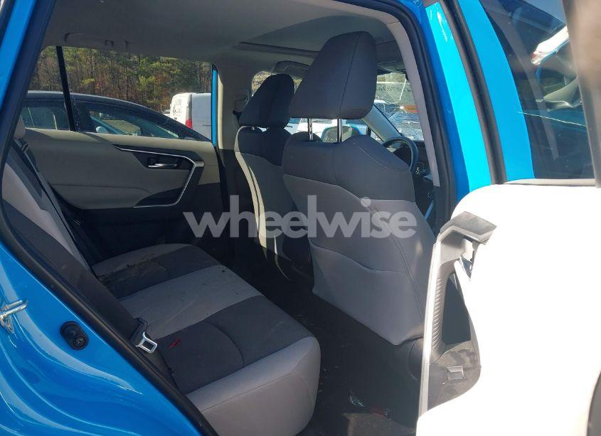 Photo 8 of 2021 Toyota Rav4 XLE (VIN 2T3W1RFV8MW167271)