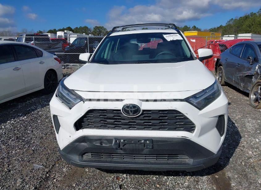 Photo 12 of 2022 Toyota Rav4 XLE (VIN 2T3W1RFV8NC180766)