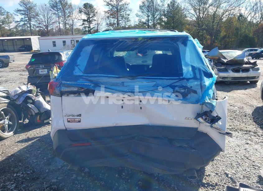 Photo 16 of 2022 Toyota Rav4 XLE (VIN 2T3W1RFV8NC180766)