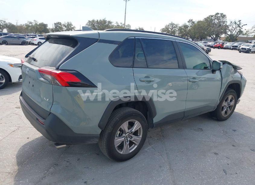 Photo 4 of 2022 Toyota Rav4 XLE (VIN 2T3W1RFV8NW203056)