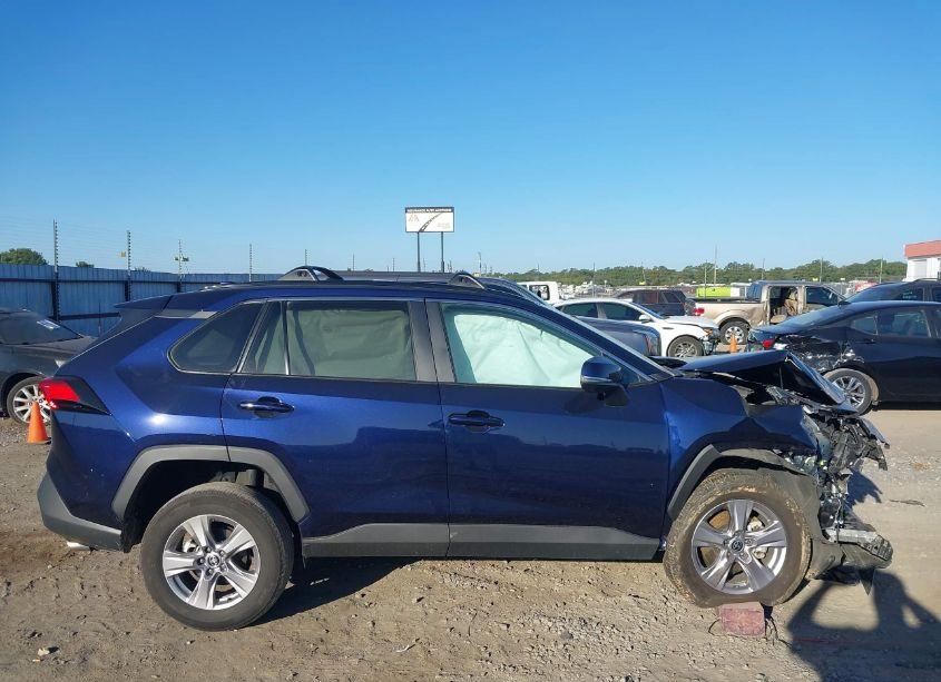 Photo 14 of 2023 Toyota Rav4 XLE (VIN 2T3W1RFV8PW239686)