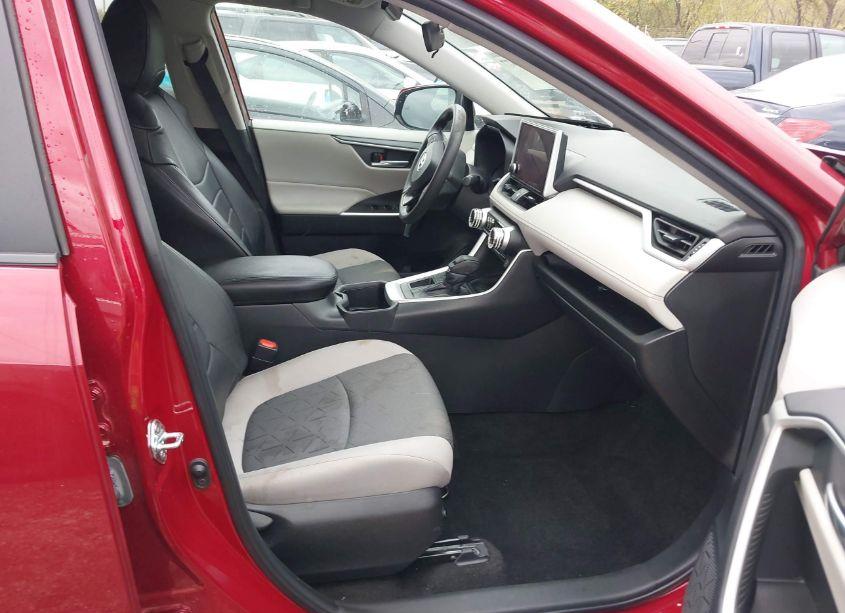 Photo 5 of 2023 Toyota Rav4 XLE (VIN 2T3W1RFV8PW258982)