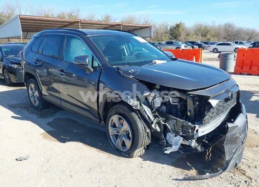 2024 Toyota Rav4 XLE (VIN 2T3W1RFV8RW304667) main photo