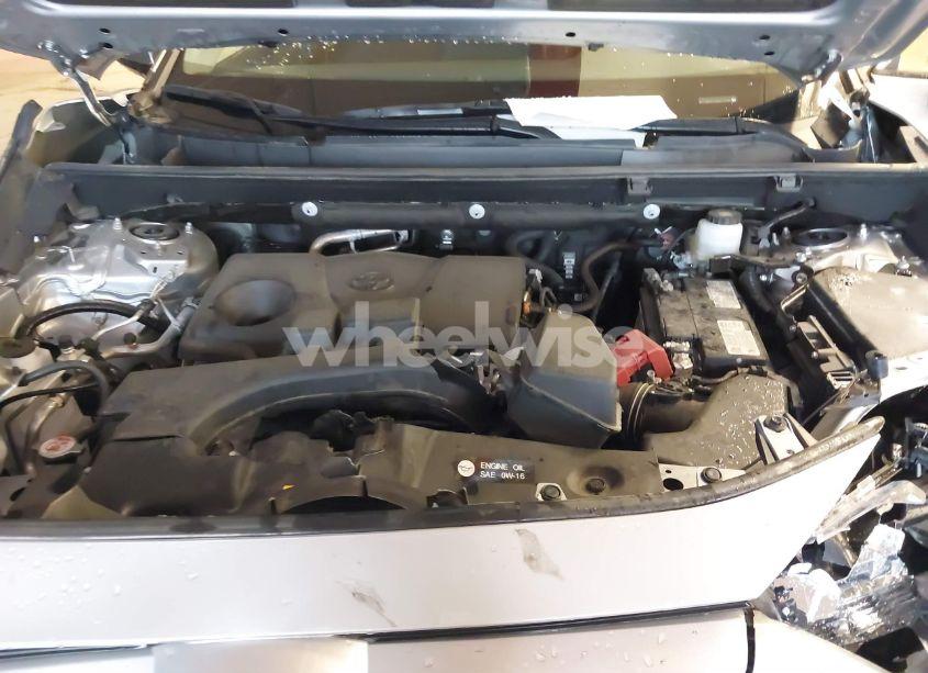 Photo 10 of 2024 Toyota Rav4 XLE (VIN 2T3W1RFV8RW318780)