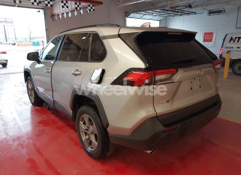 Photo 3 of 2024 Toyota Rav4 XLE (VIN 2T3W1RFV8RW318780)