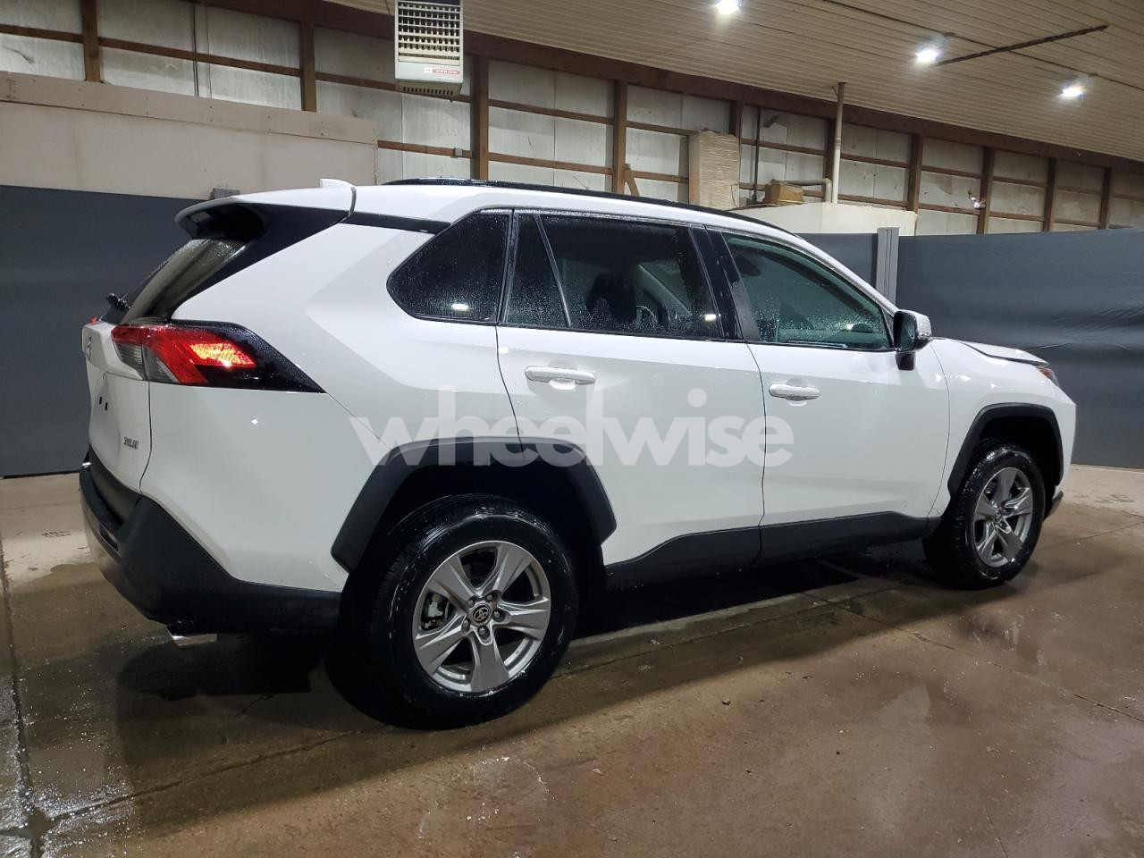 Photo 3 of 2024 TOYOTA RAV4 XLE (VIN 2T3W1RFV8RW332128)