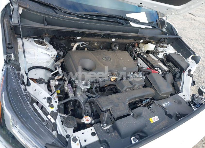 Photo 10 of 2024 Toyota Rav4 XLE (VIN 2T3W1RFV8RW340682)