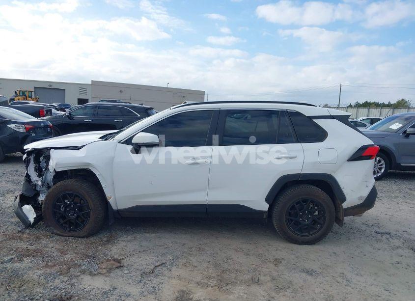 Photo 14 of 2024 Toyota Rav4 XLE (VIN 2T3W1RFV8RW340682)