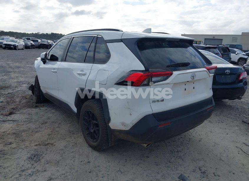 Photo 3 of 2024 Toyota Rav4 XLE (VIN 2T3W1RFV8RW340682)