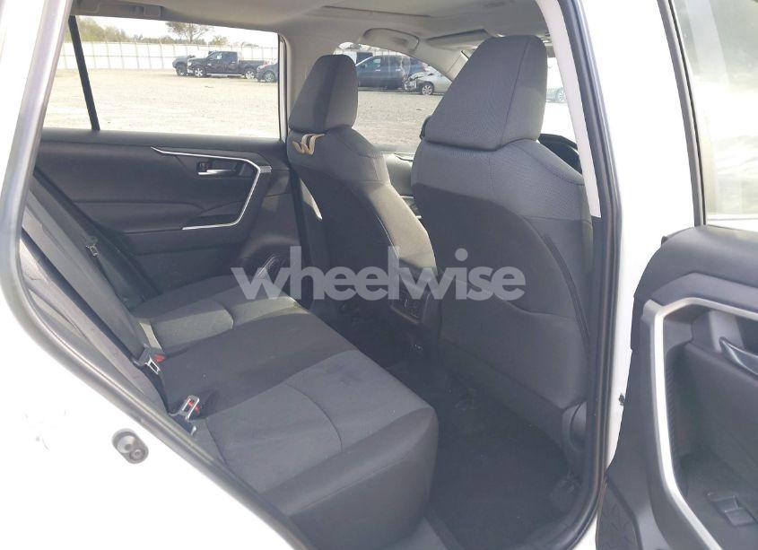 Photo 8 of 2024 Toyota Rav4 XLE (VIN 2T3W1RFV8RW340682)