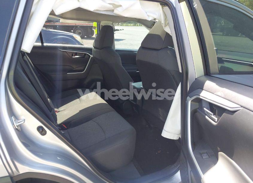 Photo 8 of 2024 Toyota Rav4 XLE (VIN 2T3W1RFV8RW345106)