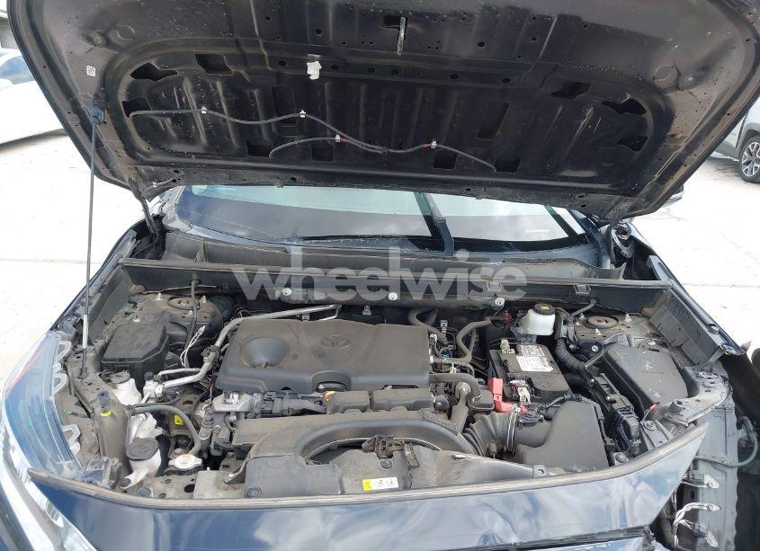 Photo 10 of 2019 Toyota Rav4 XLE (VIN 2T3W1RFV9KC009374)