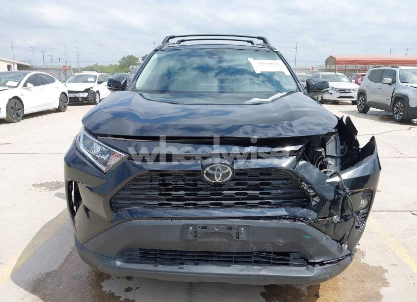 Photo 13 of 2019 Toyota Rav4 XLE (VIN 2T3W1RFV9KC009374)