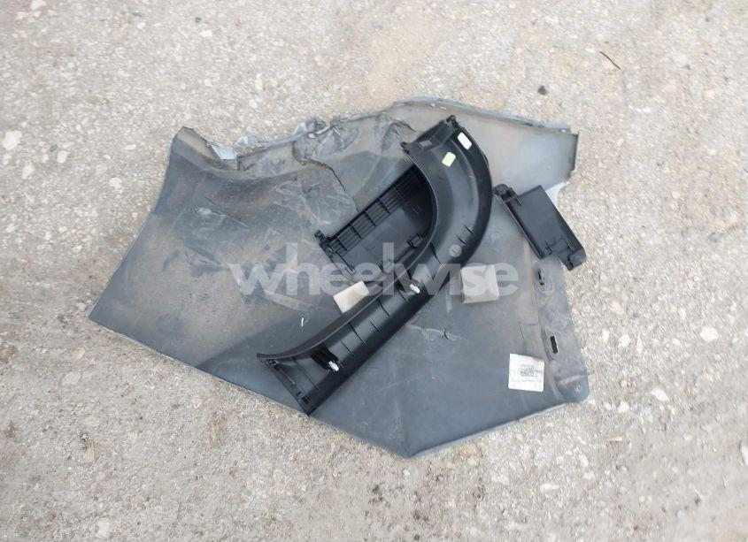 Photo 12 of 2019 Toyota Rav4 XLE (VIN 2T3W1RFV9KW043197)