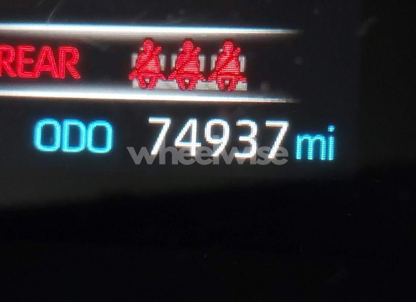 Photo 16 of 2019 Toyota Rav4 XLE (VIN 2T3W1RFV9KW043197)