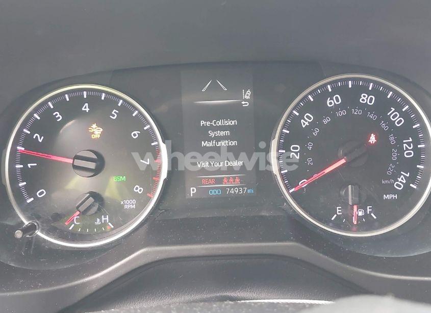 Photo 7 of 2019 Toyota Rav4 XLE (VIN 2T3W1RFV9KW043197)