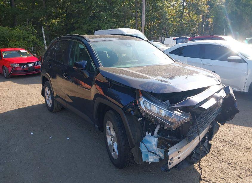 2020 Toyota Rav4 XLE/XLE PREMIUM (VIN 2T3W1RFV9LC044434) main photo