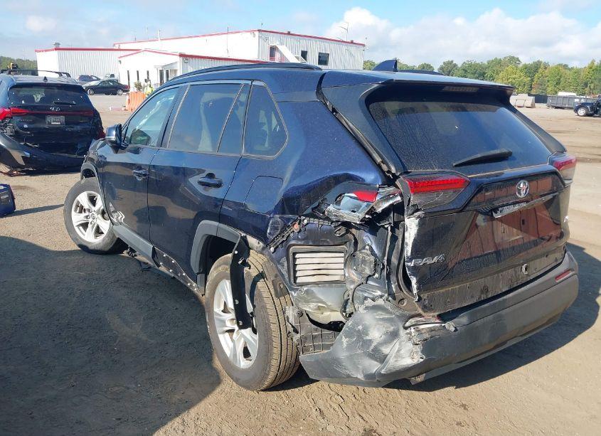 Photo 3 of 2020 Toyota Rav4 XLE/XLE PREMIUM (VIN 2T3W1RFV9LC044434)