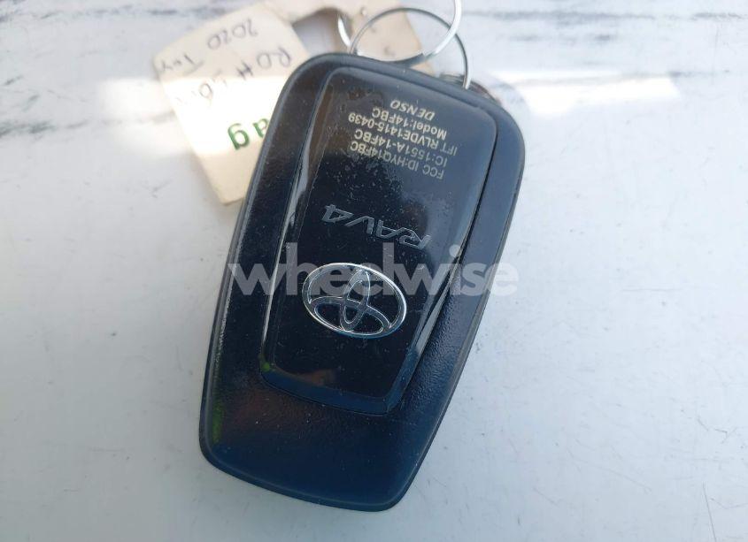 Photo 11 of 2020 Toyota Rav4 XLE (VIN 2T3W1RFV9LC044725)