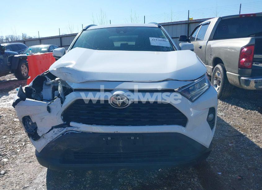 Photo 12 of 2020 Toyota Rav4 XLE (VIN 2T3W1RFV9LC047592)