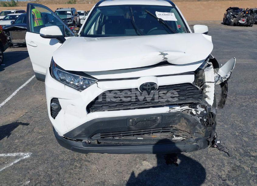 Photo 6 of 2020 Toyota Rav4 XLE (VIN 2T3W1RFV9LC060794)