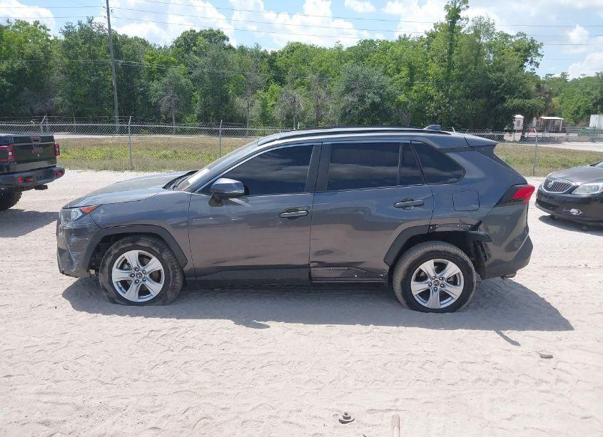 Photo 14 of 2020 Toyota Rav4 XLE (VIN 2T3W1RFV9LC070659)