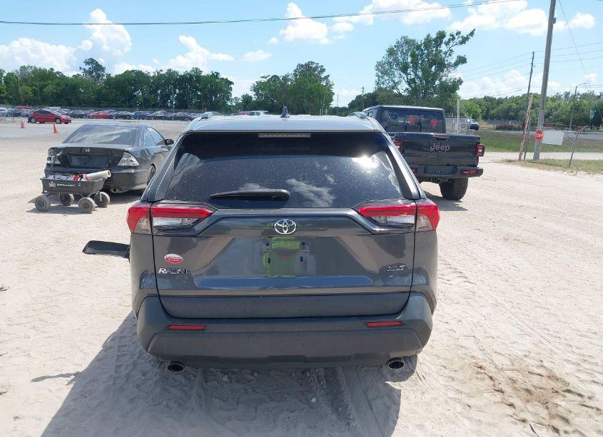 Photo 16 of 2020 Toyota Rav4 XLE (VIN 2T3W1RFV9LC070659)