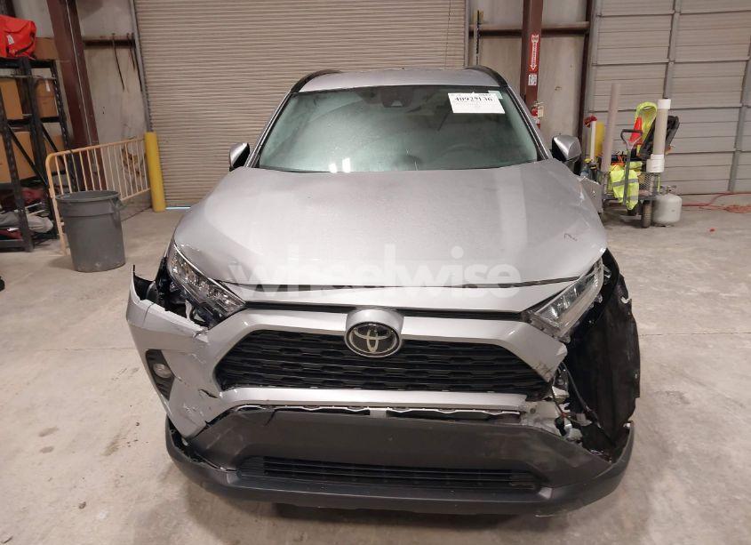 Photo 12 of 2020 Toyota Rav4 XLE/XLE PREMIUM (VIN 2T3W1RFV9LW059806)