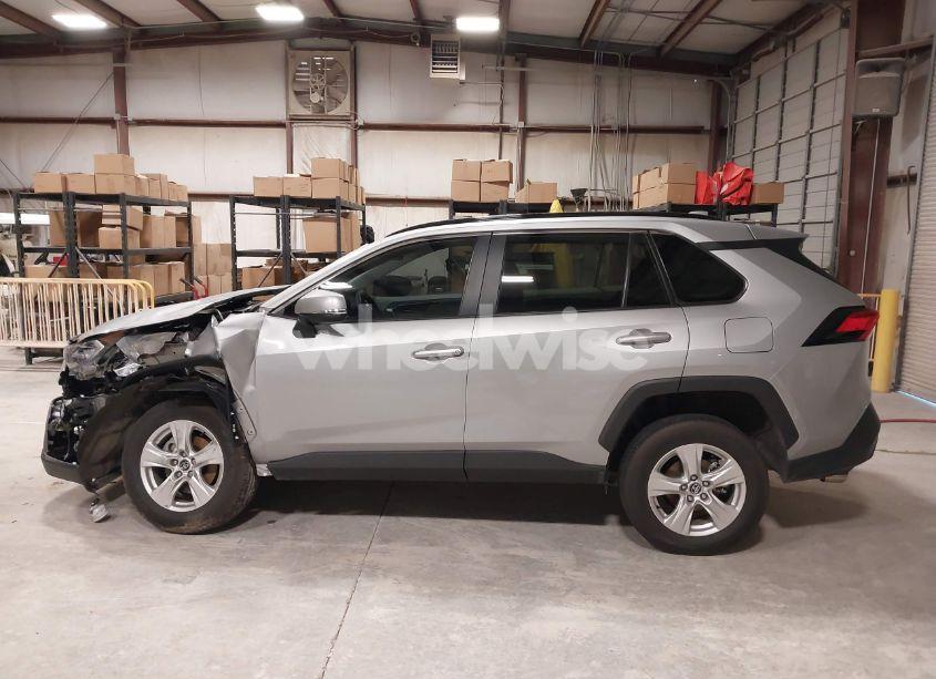 Photo 14 of 2020 Toyota Rav4 XLE/XLE PREMIUM (VIN 2T3W1RFV9LW059806)