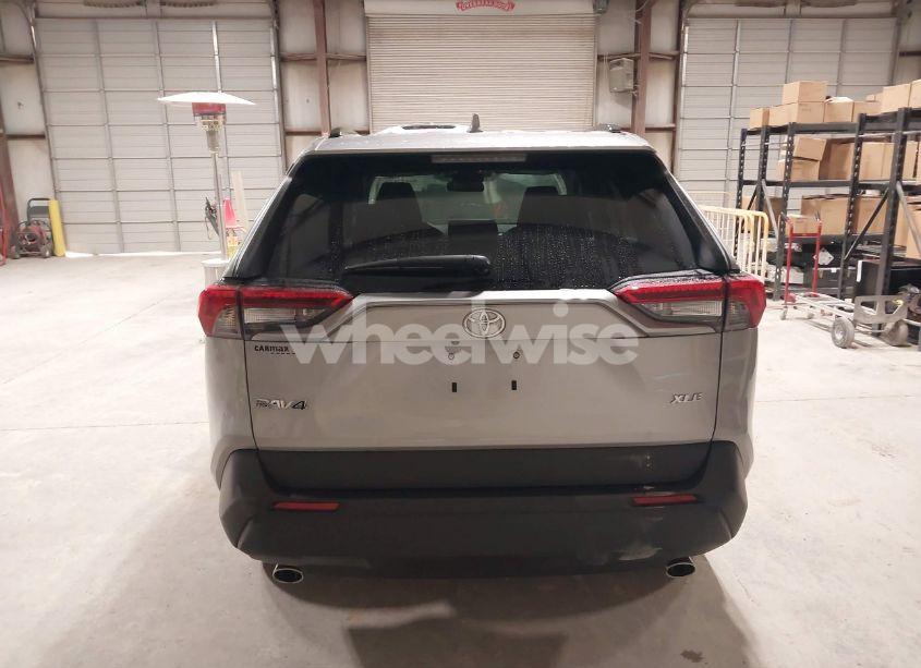 Photo 16 of 2020 Toyota Rav4 XLE/XLE PREMIUM (VIN 2T3W1RFV9LW059806)