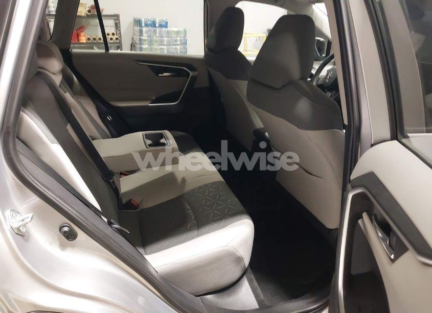 Photo 8 of 2020 Toyota Rav4 XLE/XLE PREMIUM (VIN 2T3W1RFV9LW059806)