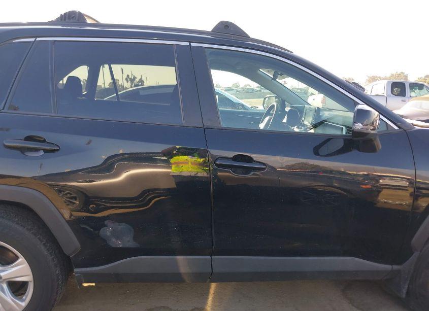 Photo 13 of 2020 Toyota Rav4 XLE (VIN 2T3W1RFV9LW073043)