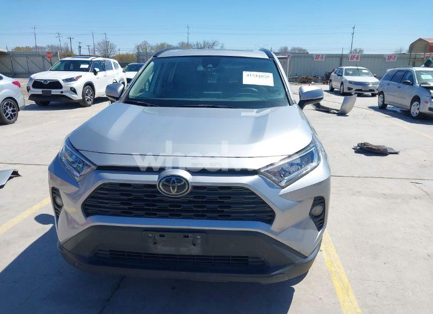 Photo 13 of 2020 Toyota Rav4 XLE (VIN 2T3W1RFV9LW090537)