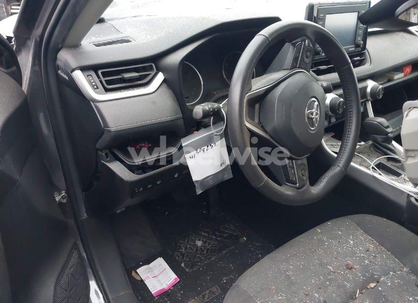 Photo 18 of 2020 Toyota Rav4 (VIN 2T3W1RFV9LW102721)