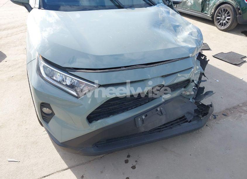 Photo 6 of 2021 Toyota Rav4 XLE (VIN 2T3W1RFV9MC091948)