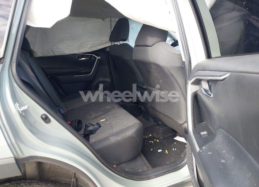 Photo 8 of 2021 Toyota Rav4 XLE (VIN 2T3W1RFV9MC091948)