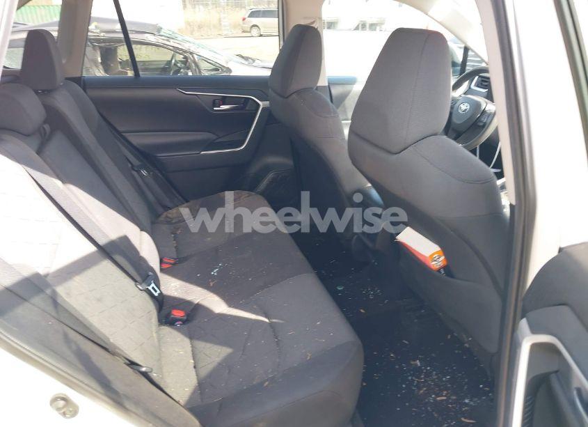 Photo 8 of 2021 Toyota Rav4 XLE (VIN 2T3W1RFV9MC095661)