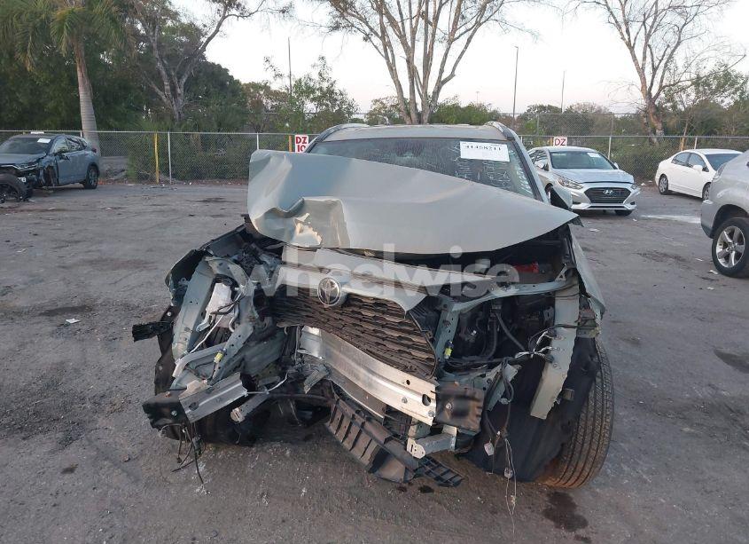 Photo 6 of 2021 Toyota Rav4 XLE (VIN 2T3W1RFV9MW166274)