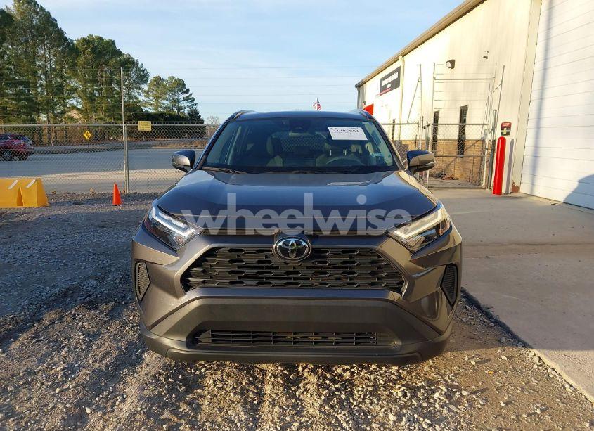 Photo 12 of 2022 Toyota Rav4 XLE (VIN 2T3W1RFV9NC187550)