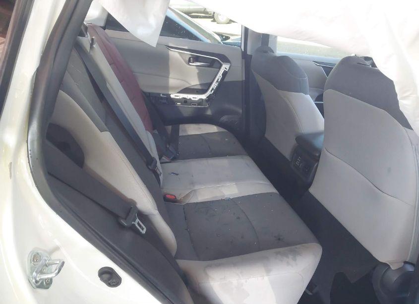 Photo 8 of 2022 Toyota Rav4 XLE (VIN 2T3W1RFV9NC210258)