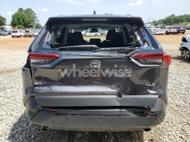 Photo 5 of 2024 TOYOTA RAV4 XLE (VIN 2T3W1RFV9RC253617)