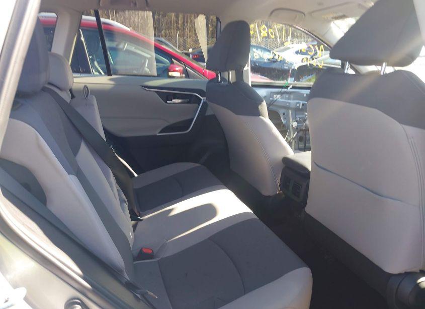 Photo 7 of 2024 Toyota Rav4 XLE (VIN 2T3W1RFV9RC254640)