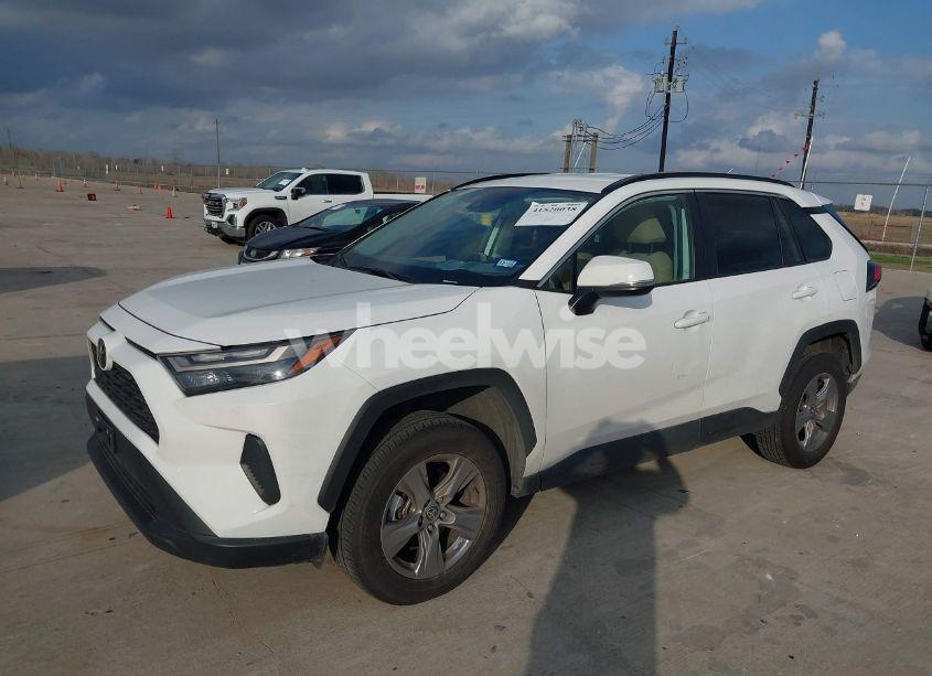 Photo 2 of 2024 Toyota Rav4 XLE (VIN 2T3W1RFV9RC257957)