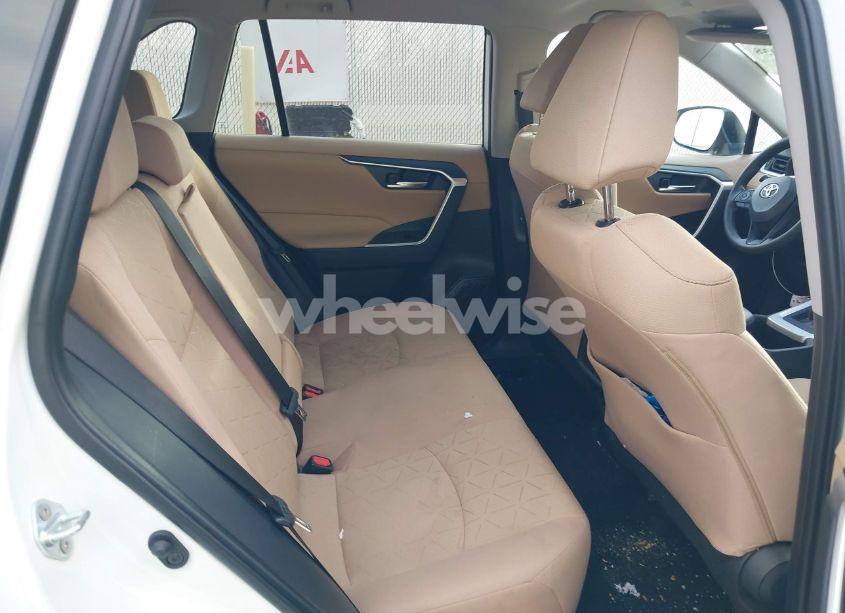 Photo 8 of 2024 Toyota Rav4 XLE (VIN 2T3W1RFV9RC257957)