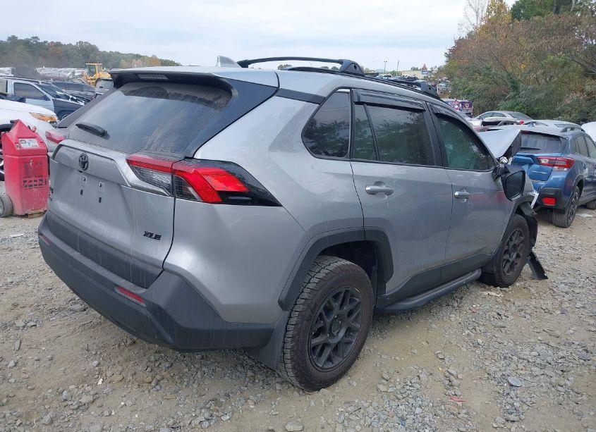 Photo 4 of 2024 Toyota Rav4 XLE (VIN 2T3W1RFV9RC263273)