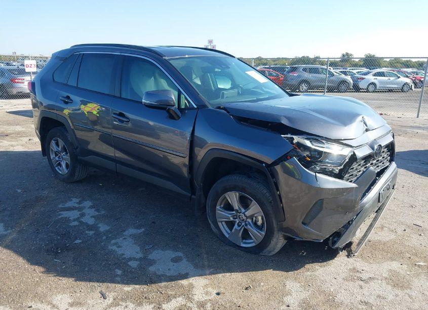 2024 Toyota Rav4 XLE (VIN 2T3W1RFV9RC279280) main photo
