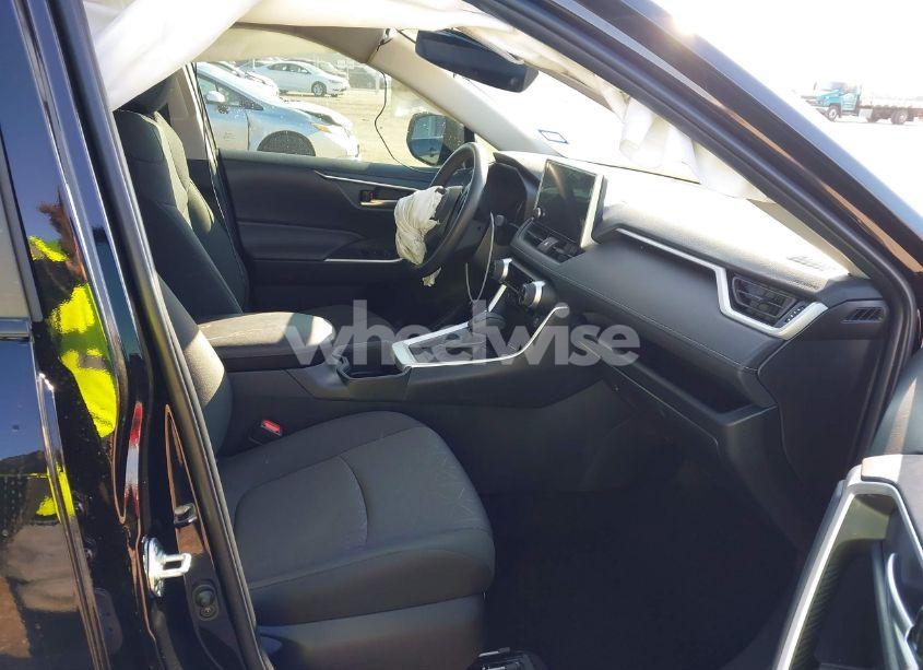 Photo 5 of 2024 Toyota Rav4 XLE (VIN 2T3W1RFV9RC293146)