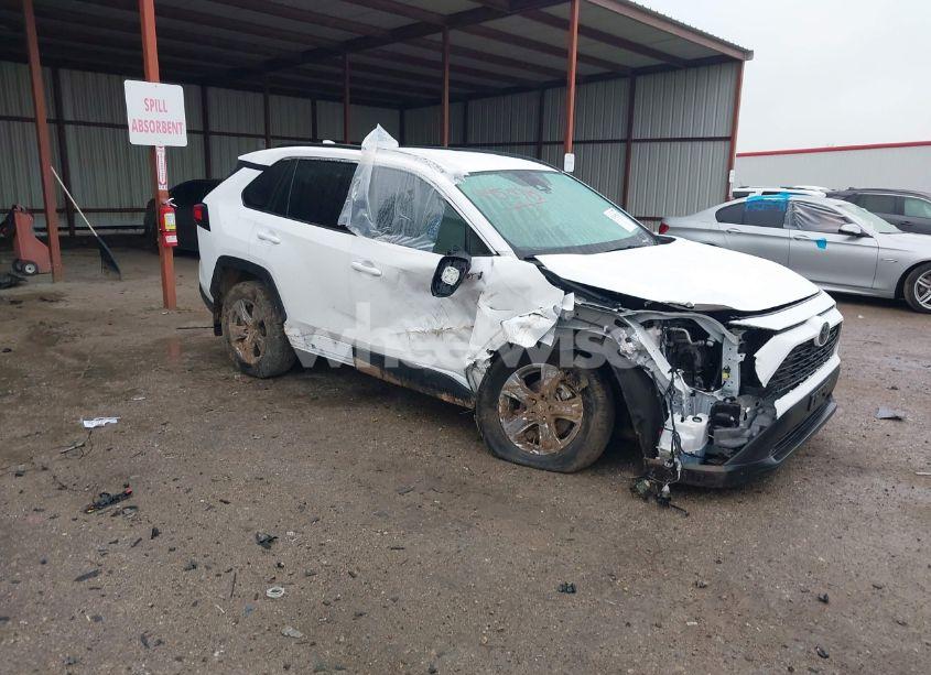 2024 Toyota Rav4 XLE (VIN 2T3W1RFV9RC298637) main photo